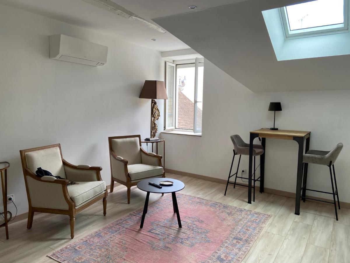 Au Coin Des Hospices Apartment